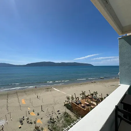 Poli Sea View